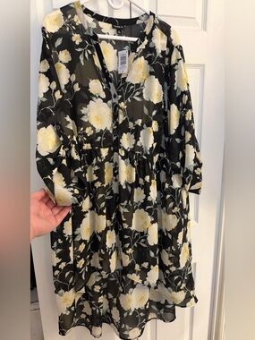 Torrid Size 4 Black & Yellow Floral Chiffon Babydoll Lexie Top